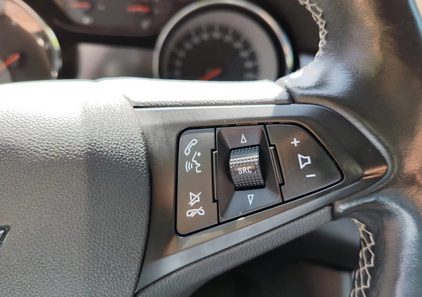 Opel Astra cena 55800 przebieg: 94000, rok produkcji 2019 z Karczew małe 232